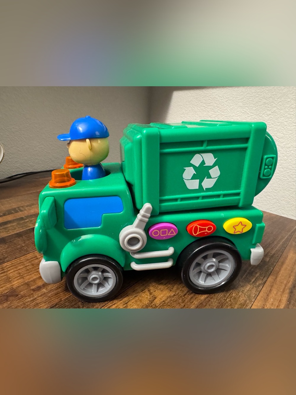 The Learning Journey on the go Recycling Truck -Toy with Driver Figure